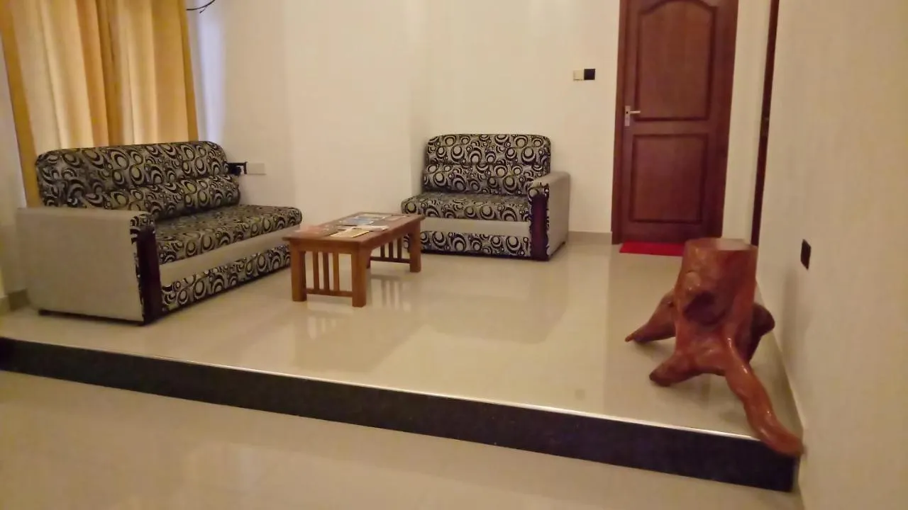 Hotel Kandy Grand Hill 3*,