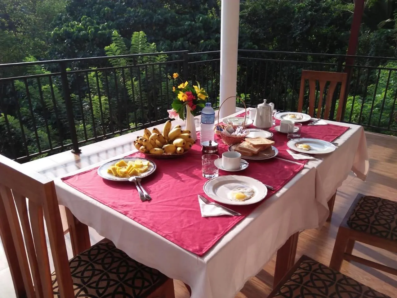 Hotel Kandy Grand Hill 3*,  Sri Lanka